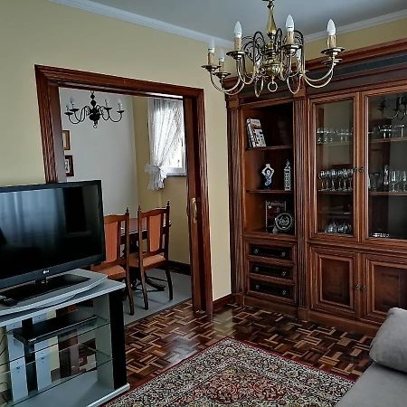 شقة Piso En Pleno Centro De Mino Derecha المظهر الخارجي الصورة
